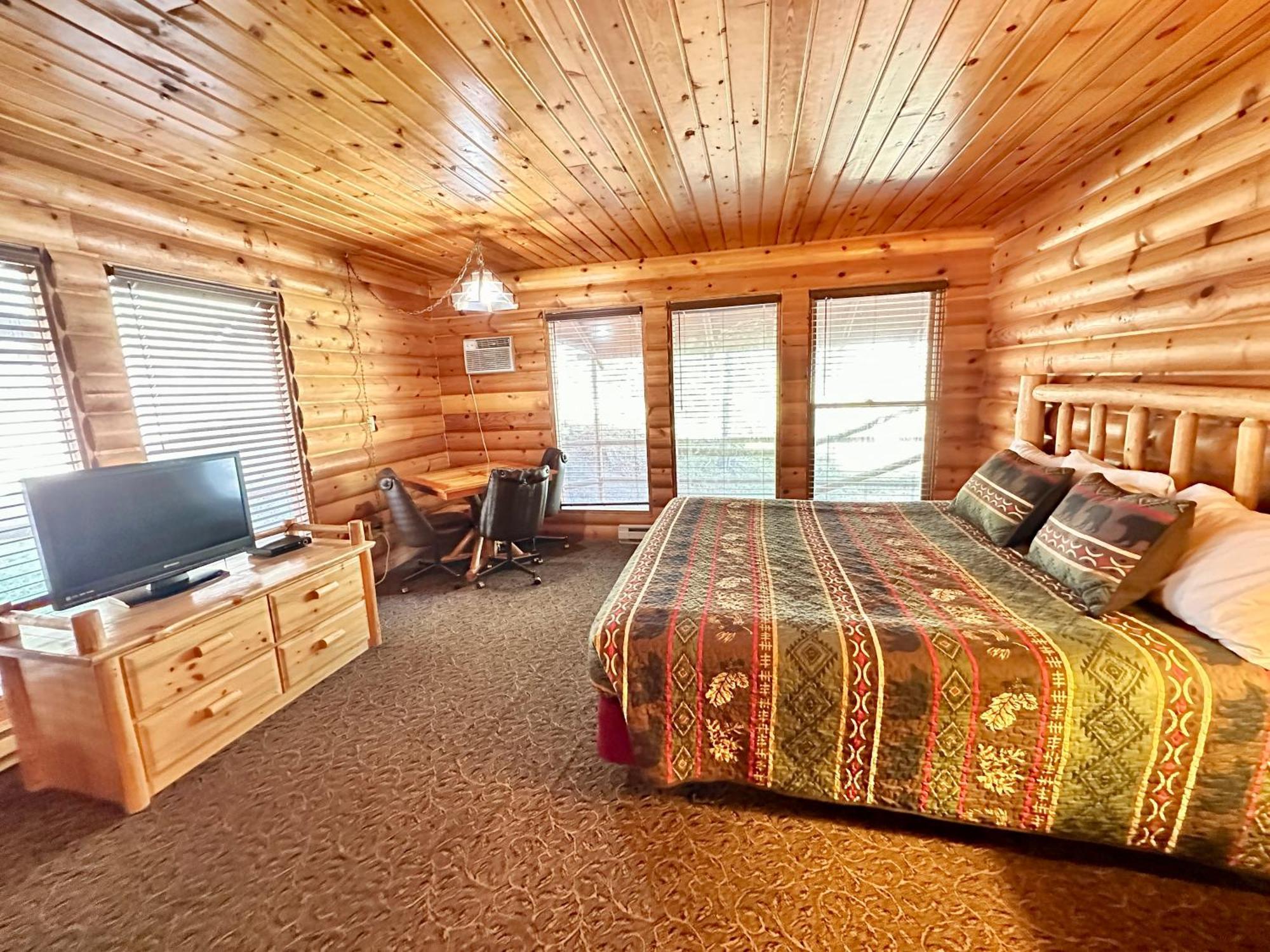 The Lodge At Lolo Hot Springs Екстер'єр фото